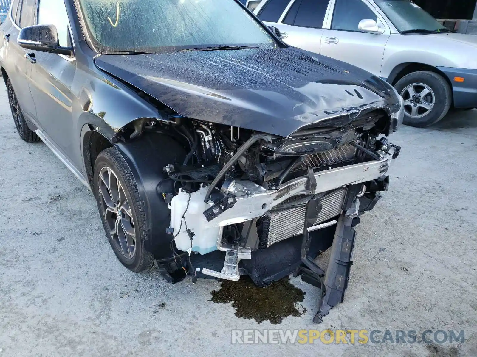 9 Photograph of a damaged car WBXJG9C08L5P91307 BMW X1 2020