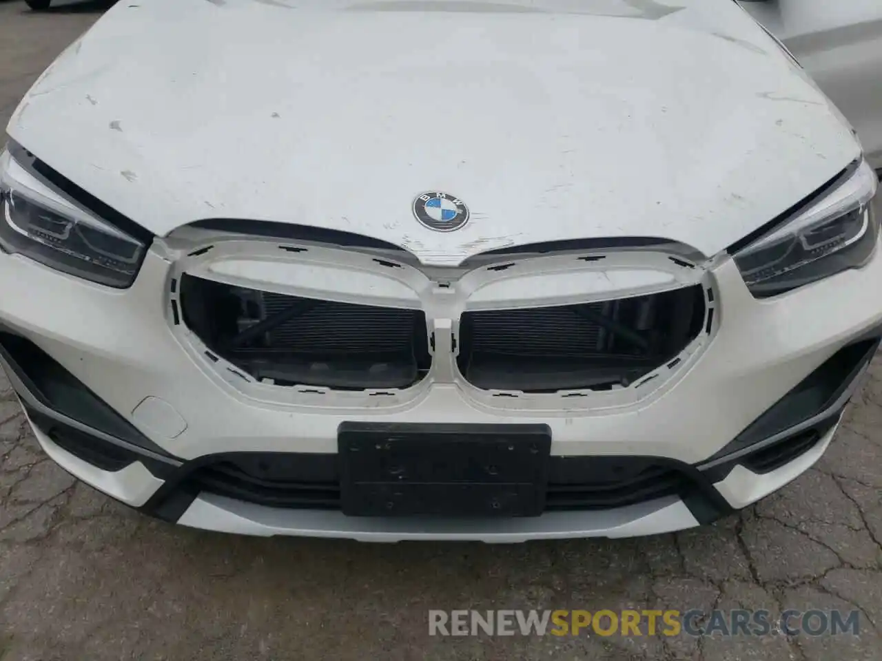 7 Photograph of a damaged car WBXJG9C08L5R72763 BMW X1 2020