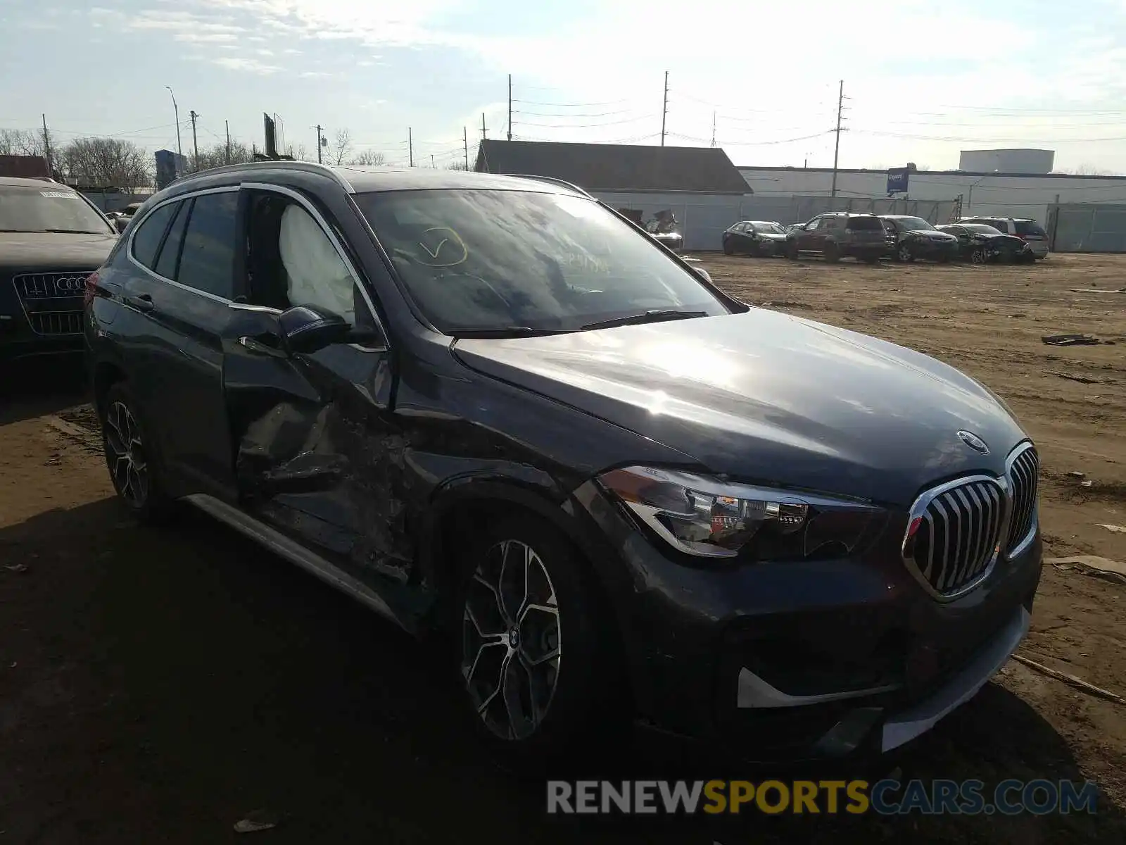 1 Фотография поврежденного автомобиля WBXJG9C08L5R77901 BMW X1 2020