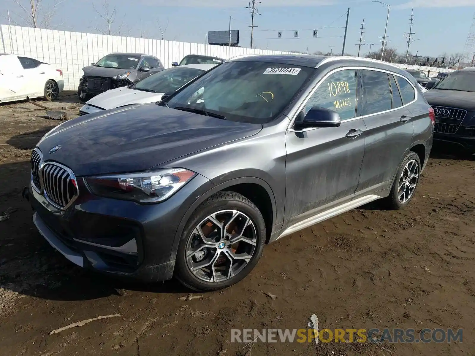 2 Photograph of a damaged car WBXJG9C08L5R77901 BMW X1 2020