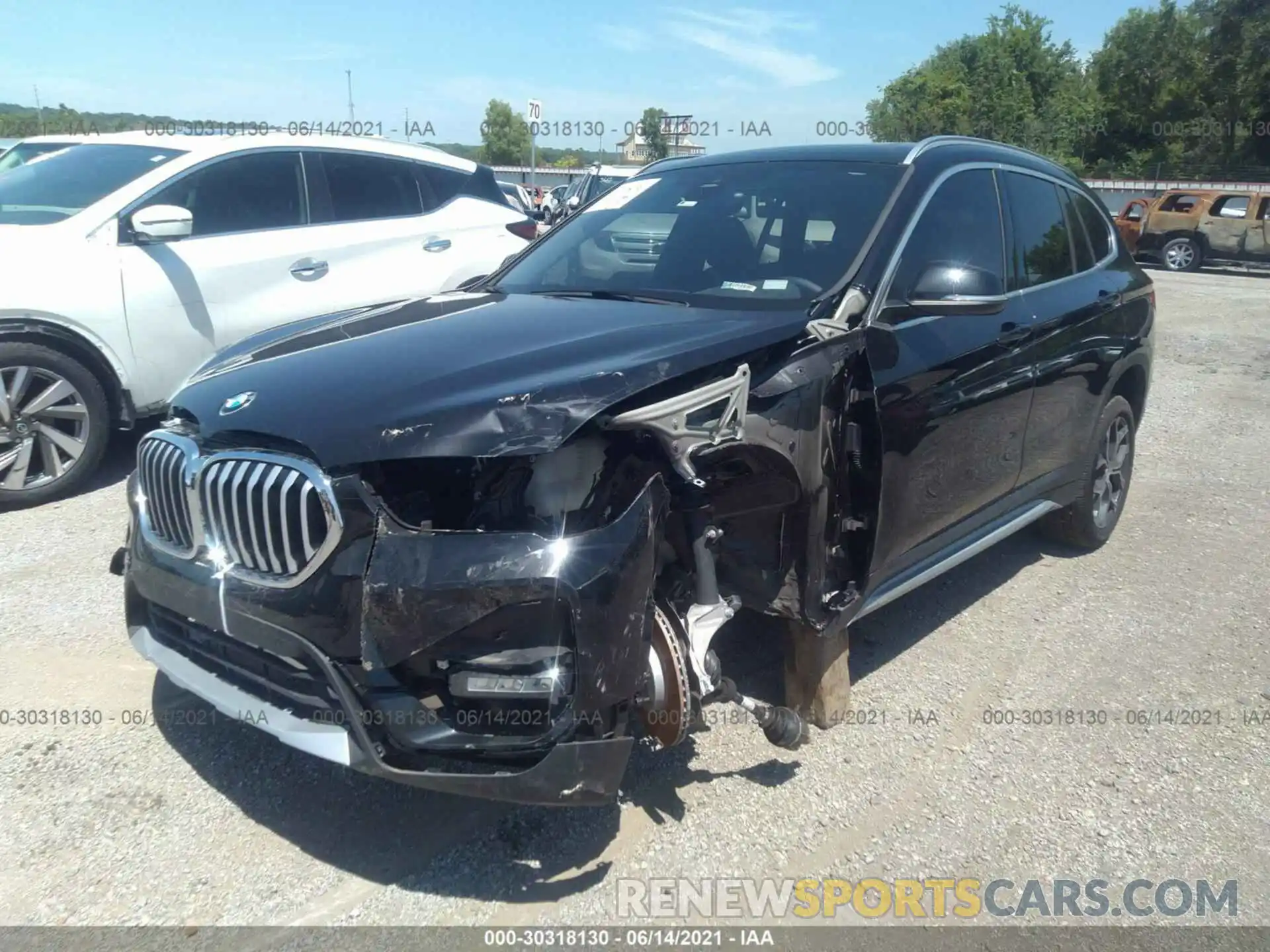 2 Фотография поврежденного автомобиля WBXJG9C08L5R80023 BMW X1 2020