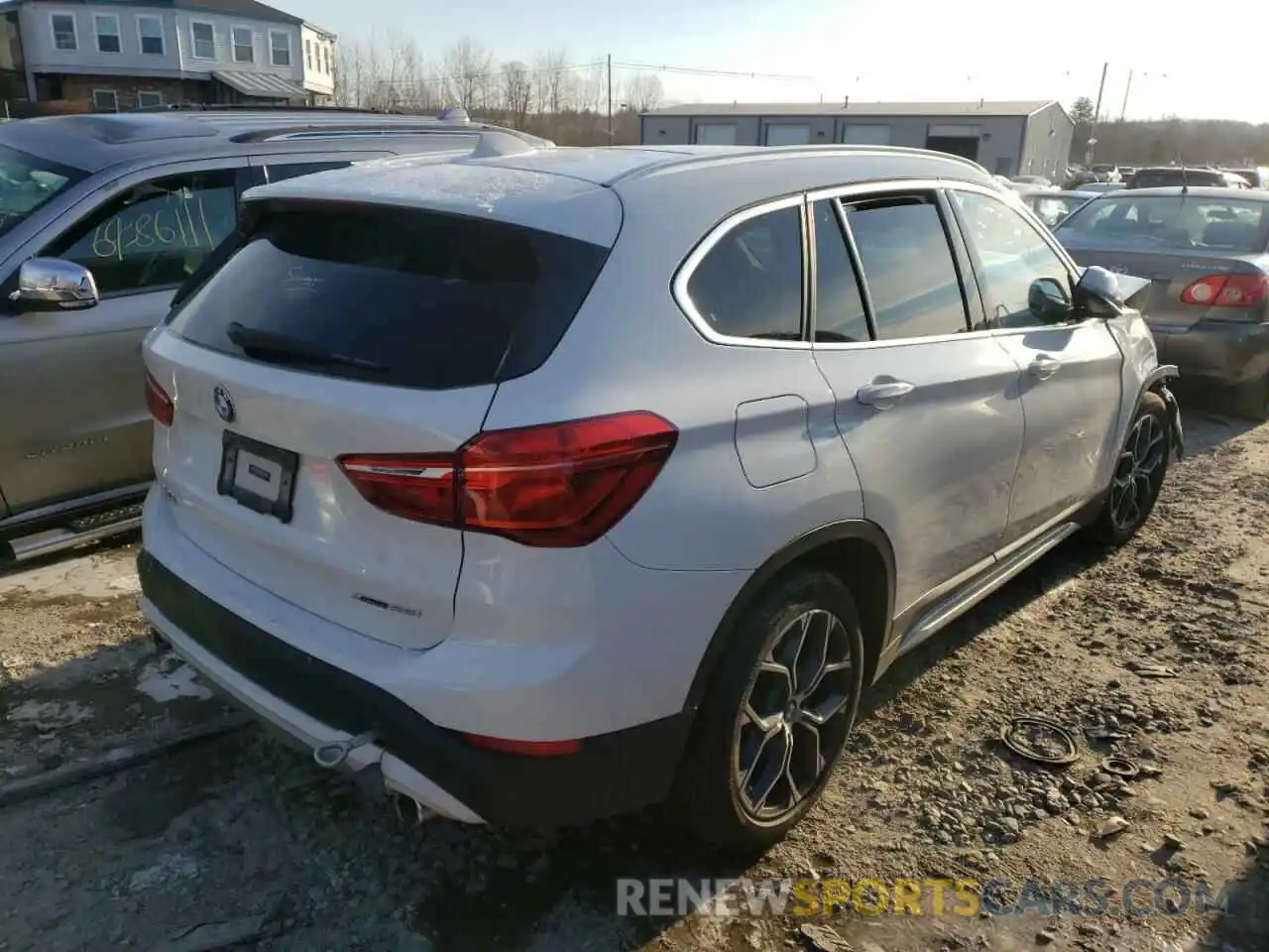 4 Фотография поврежденного автомобиля WBXJG9C09L3L77108 BMW X1 2020