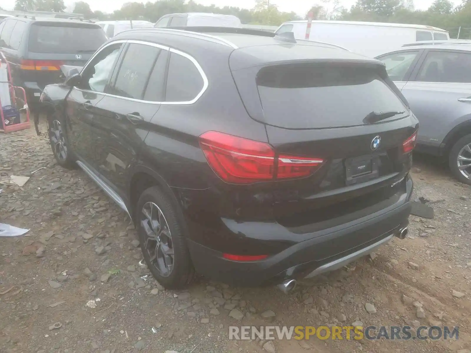 3 Photograph of a damaged car WBXJG9C09L3L83829 BMW X1 2020