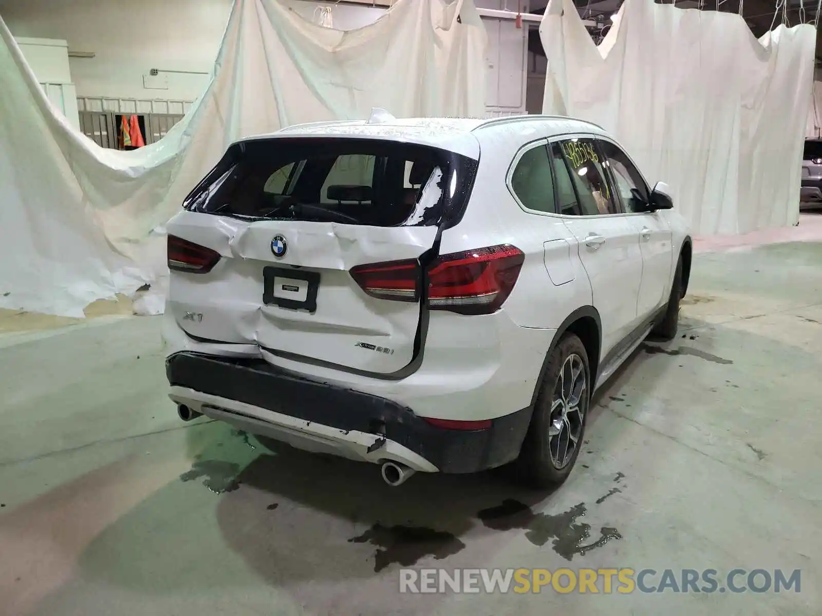 4 Фотография поврежденного автомобиля WBXJG9C09L5P26062 BMW X1 2020