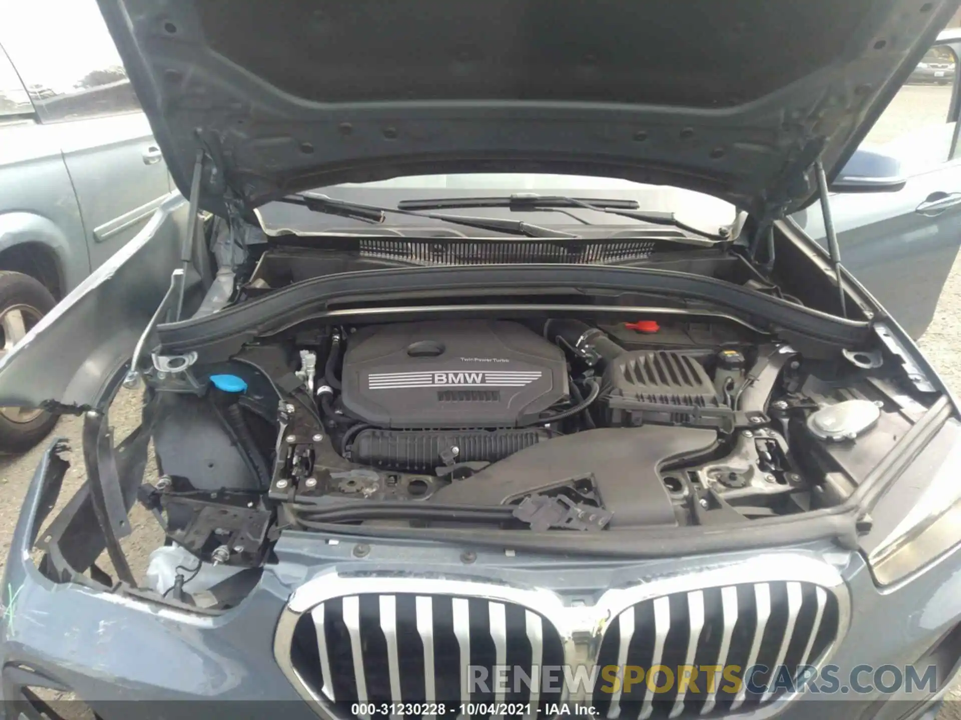 10 Фотография поврежденного автомобиля WBXJG9C09L5P63449 BMW X1 2020