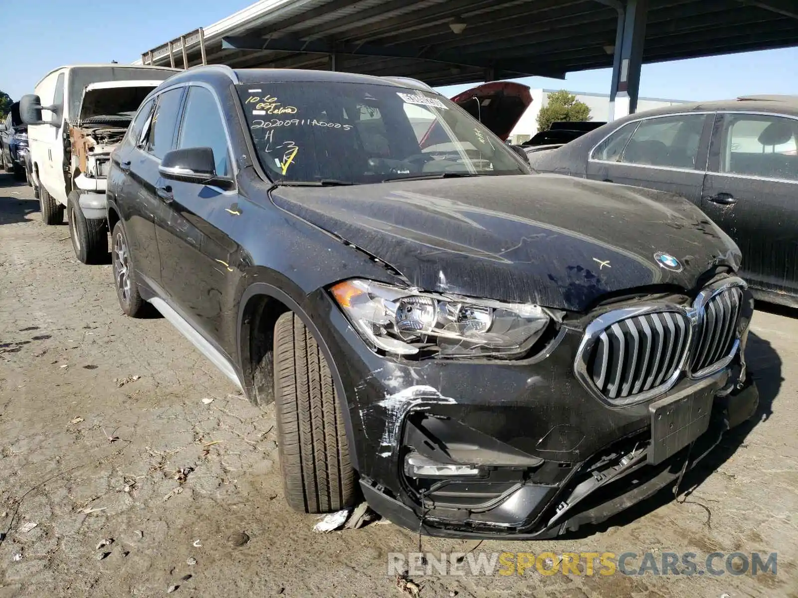 1 Фотография поврежденного автомобиля WBXJG9C09L5P88626 BMW X1 2020