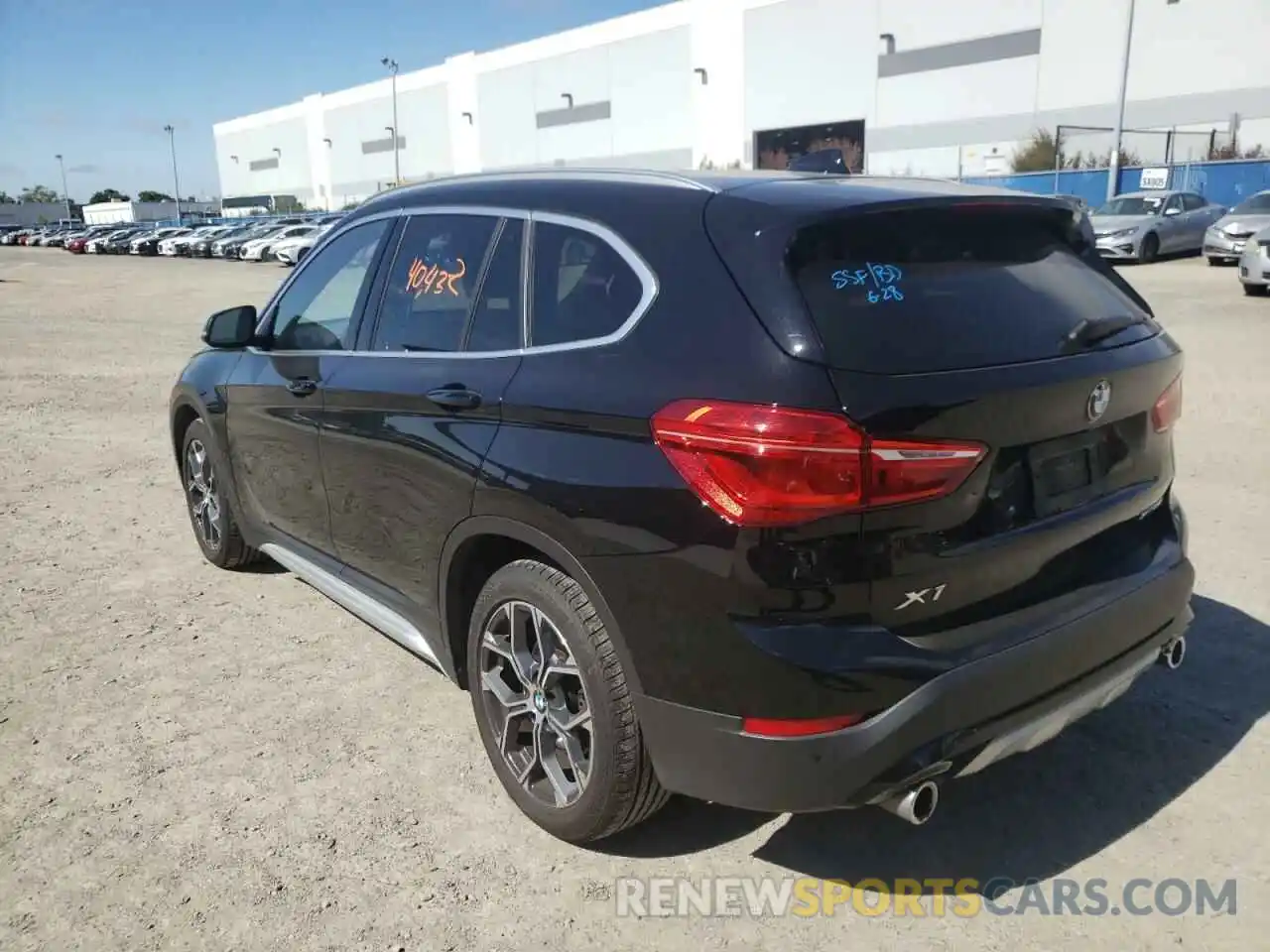 3 Фотография поврежденного автомобиля WBXJG9C09L5R01698 BMW X1 2020