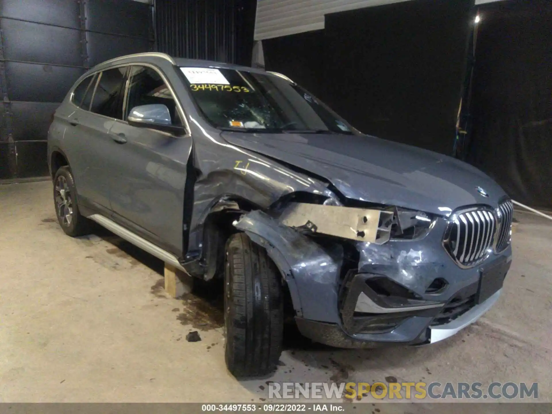 6 Photograph of a damaged car WBXJG9C09L5R47550 BMW X1 2020