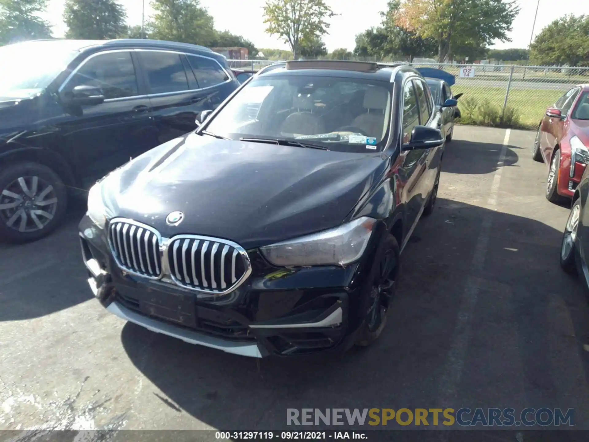 2 Фотография поврежденного автомобиля WBXJG9C09L5R81326 BMW X1 2020