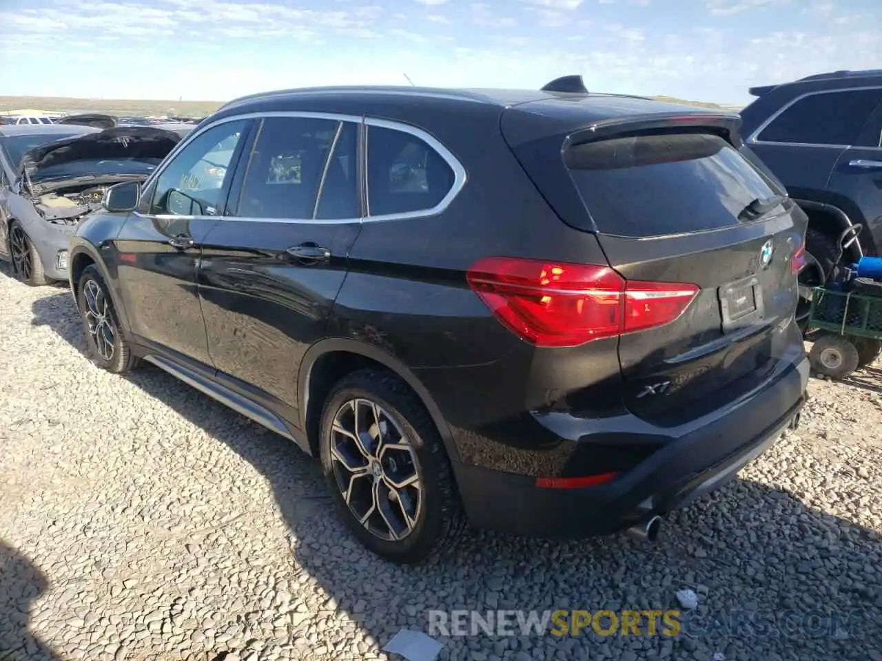 3 Фотография поврежденного автомобиля WBXJG9C0XL3L57479 BMW X1 2020