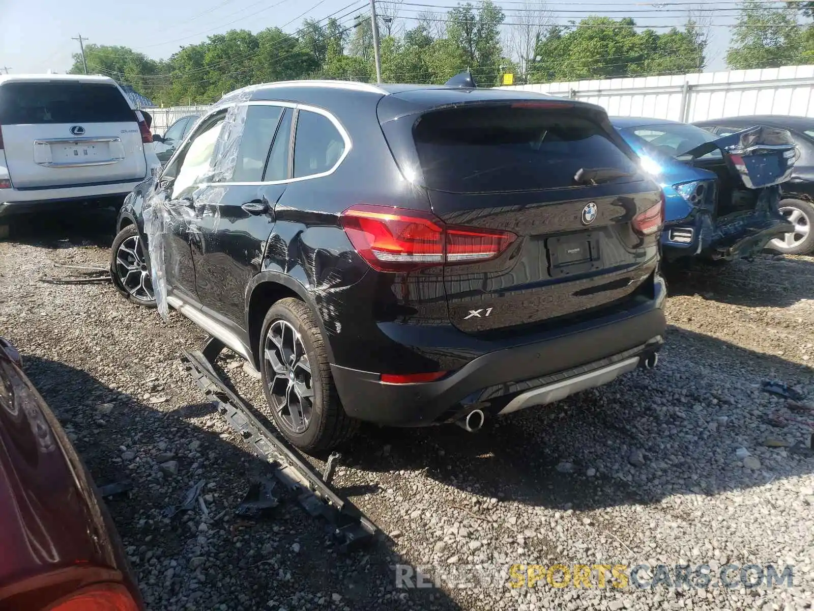 3 Фотография поврежденного автомобиля WBXJG9C0XL5P57725 BMW X1 2020