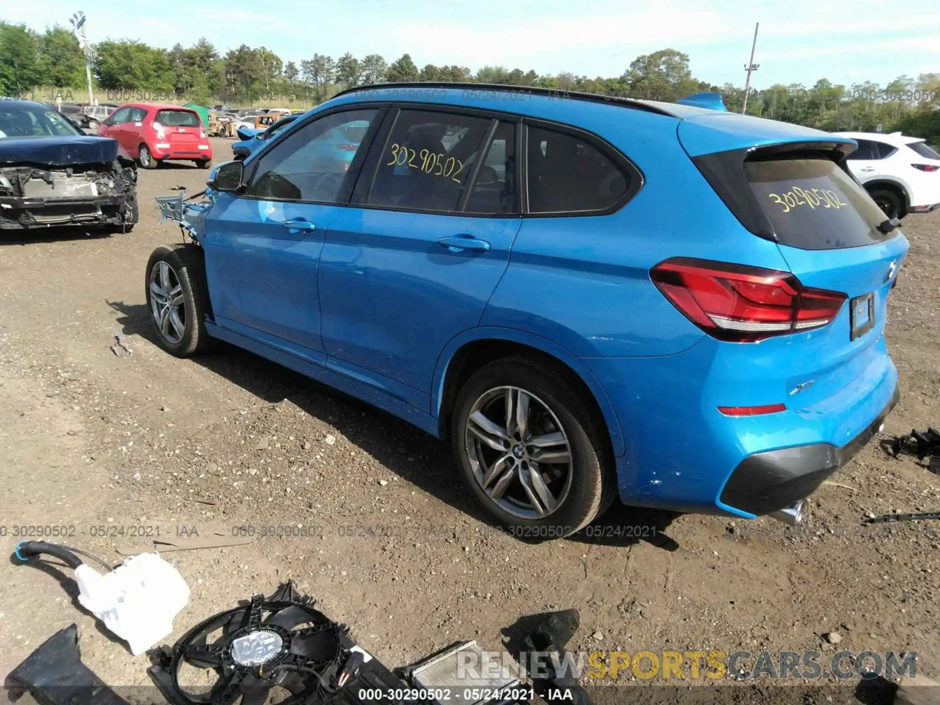 3 Фотография поврежденного автомобиля WBXJG9C0XL5P66232 BMW X1 2020