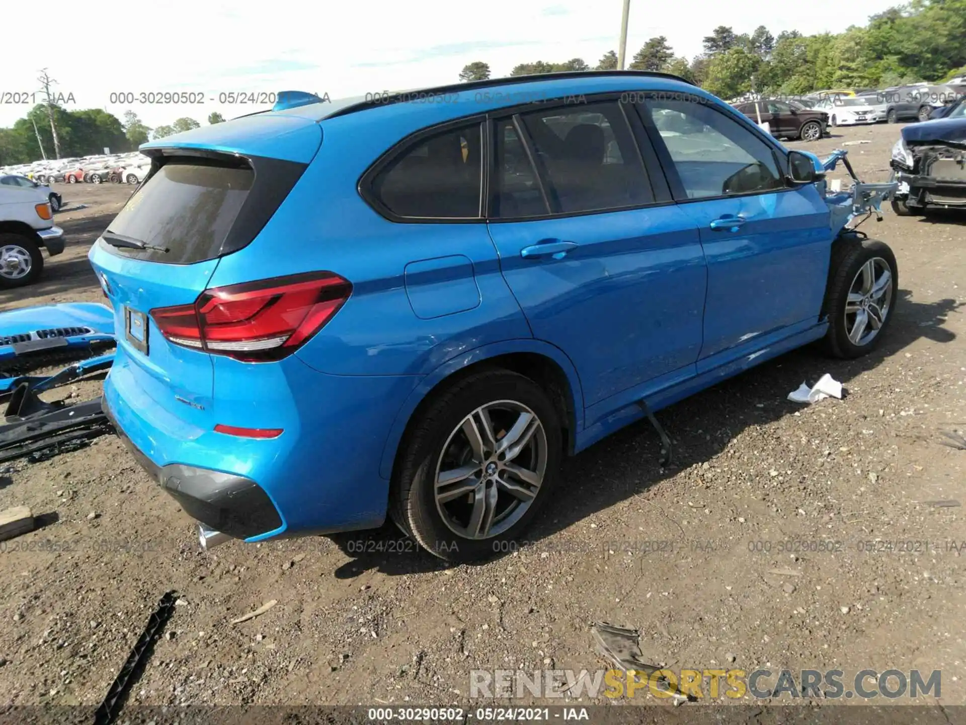 4 Фотография поврежденного автомобиля WBXJG9C0XL5P66232 BMW X1 2020