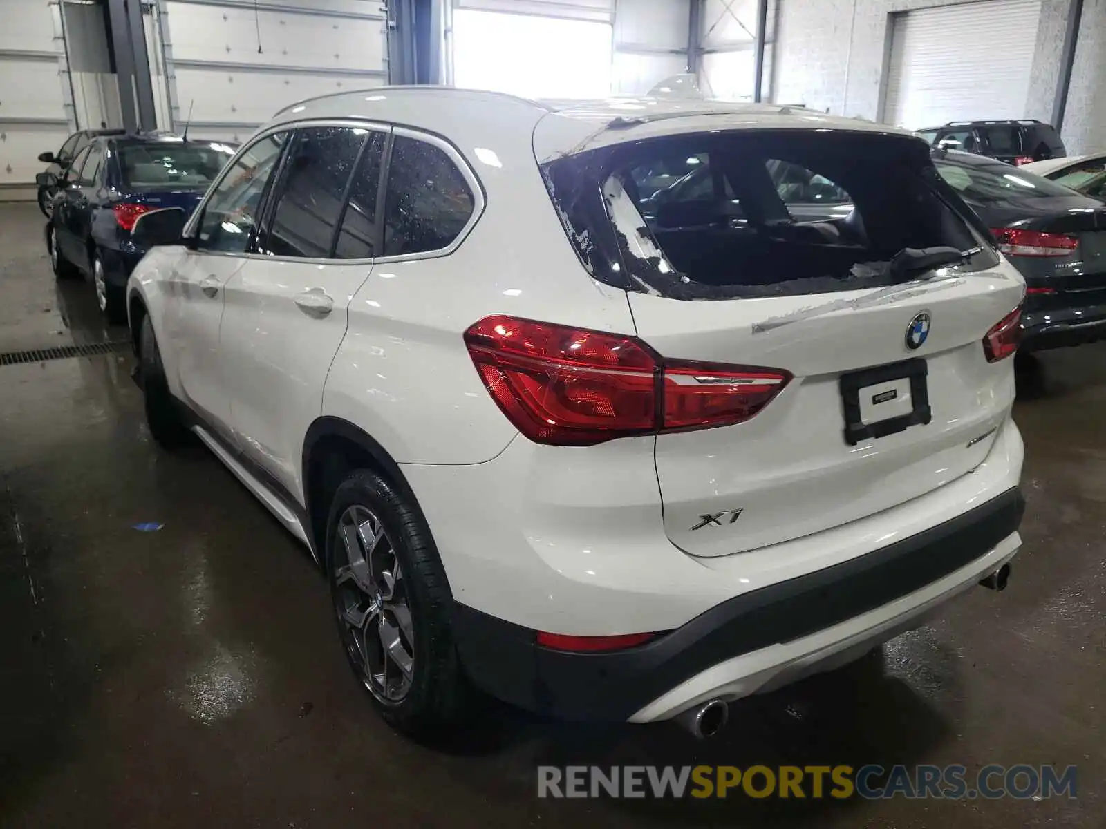 3 Фотография поврежденного автомобиля WBXJG9C0XL5R30028 BMW X1 2020