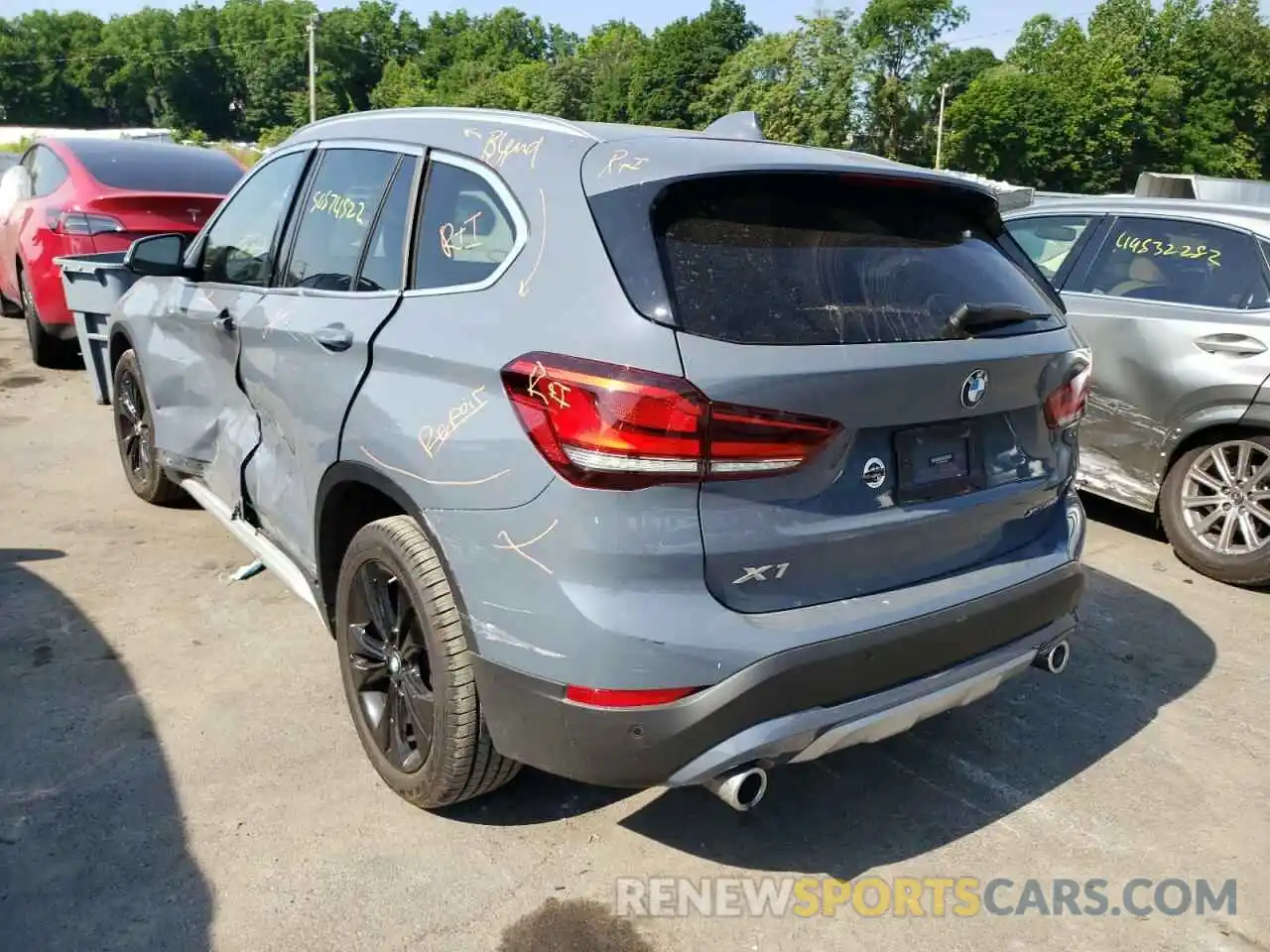 3 Photograph of a damaged car WBXJG9C0XL5R59030 BMW X1 2020