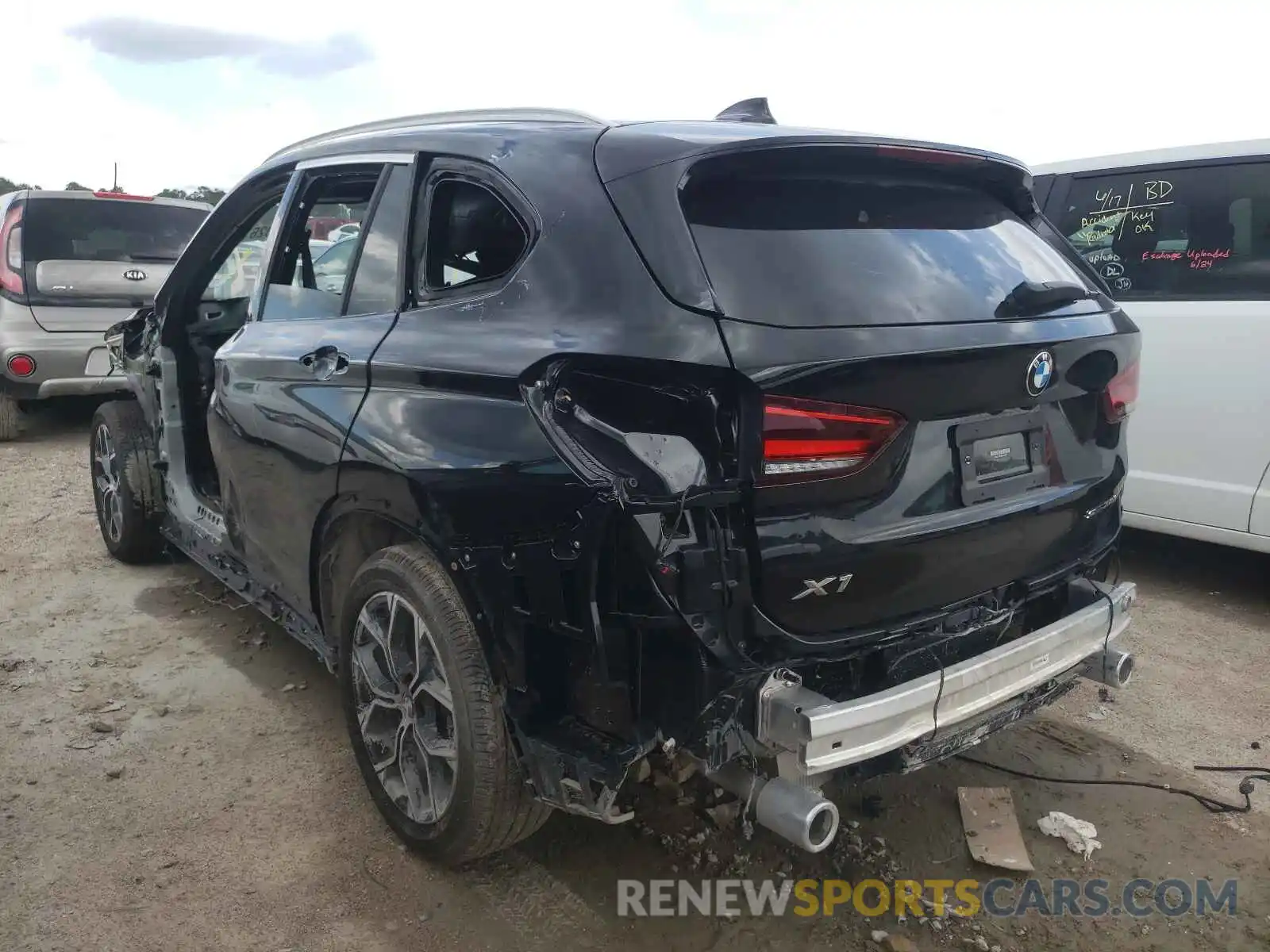 3 Photograph of a damaged car WBXJG7C00M3M77796 BMW X1 2021