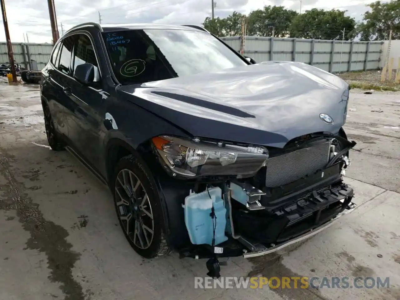 1 Photograph of a damaged car WBXJG7C00M5S19203 BMW X1 2021