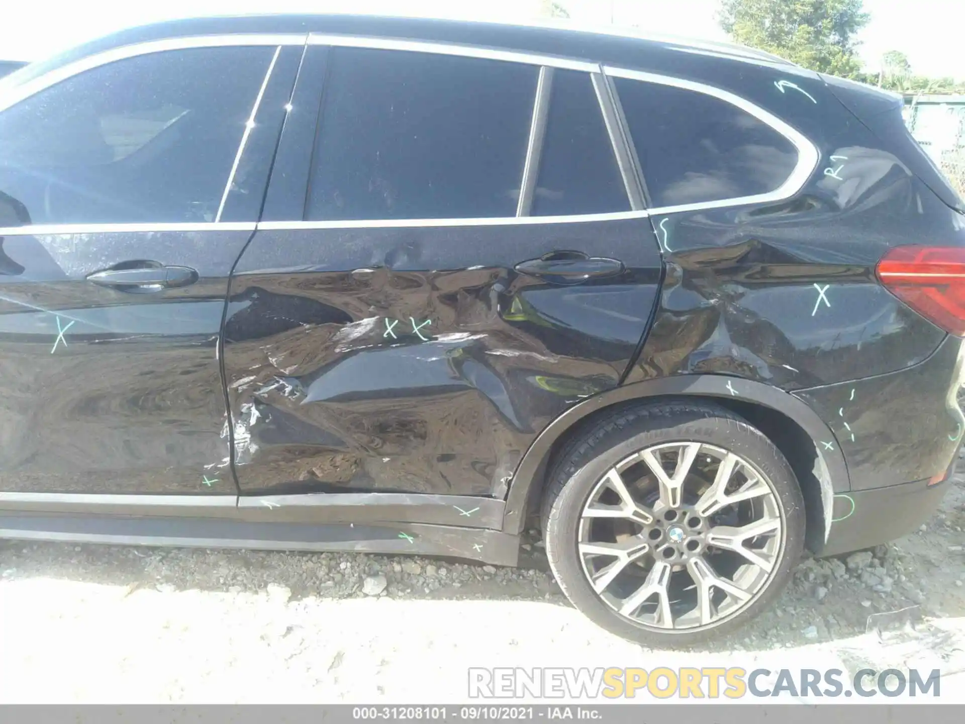 6 Photograph of a damaged car WBXJG7C00M5S55148 BMW X1 2021