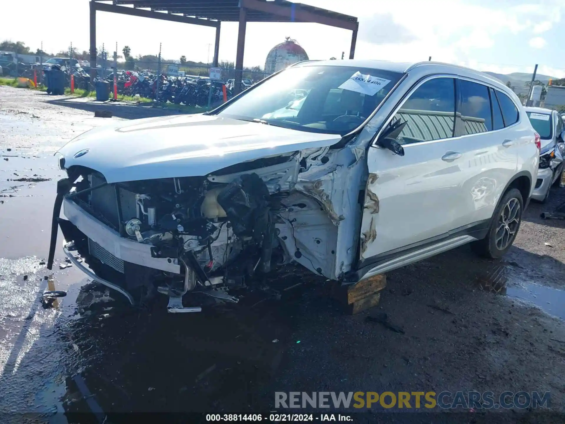 2 Photograph of a damaged car WBXJG7C01M3M71361 BMW X1 2021