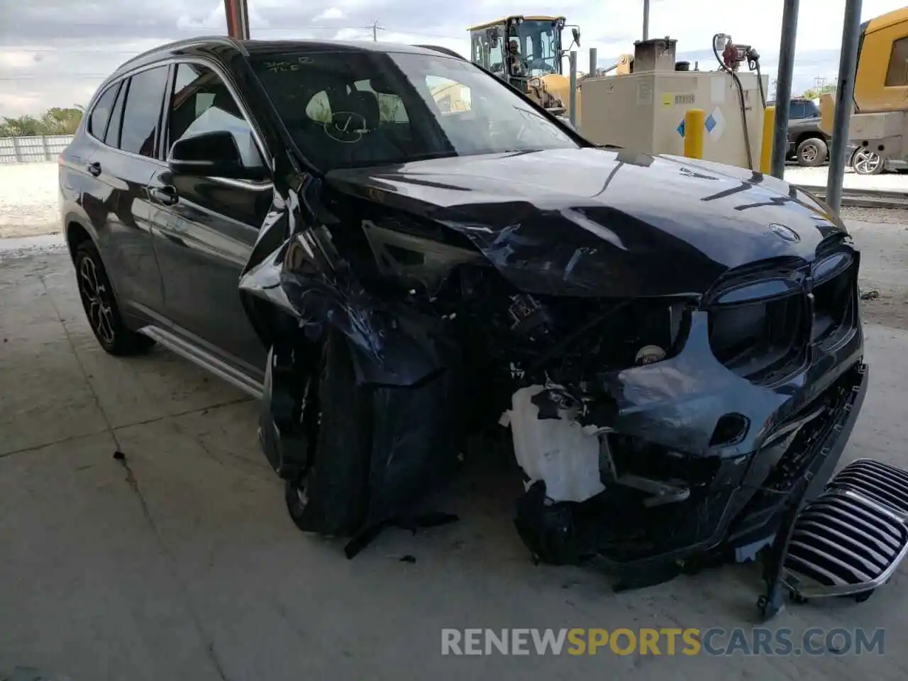 1 Photograph of a damaged car WBXJG7C01M5T65769 BMW X1 2021