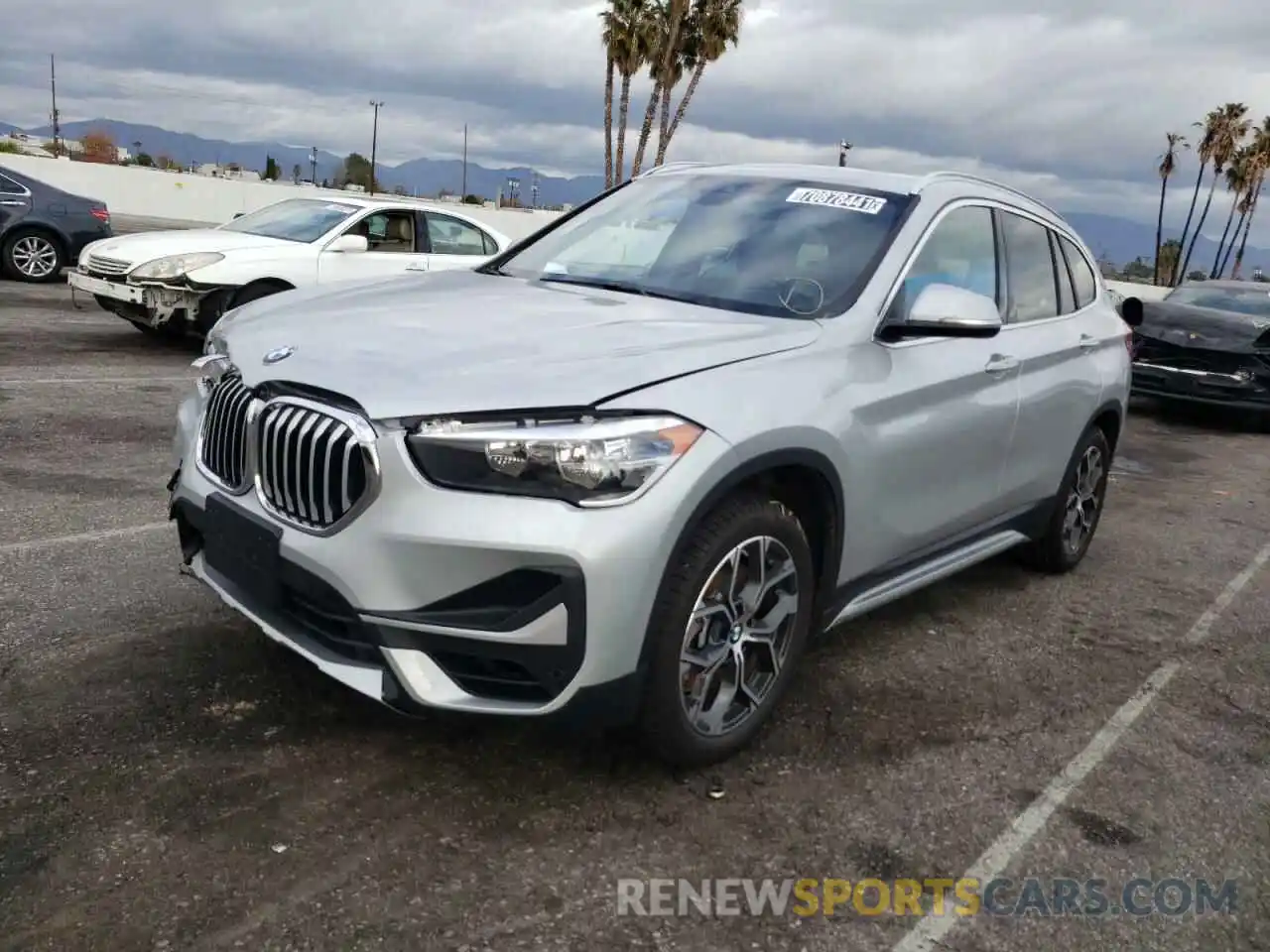 2 Photograph of a damaged car WBXJG7C01M5T99727 BMW X1 2021