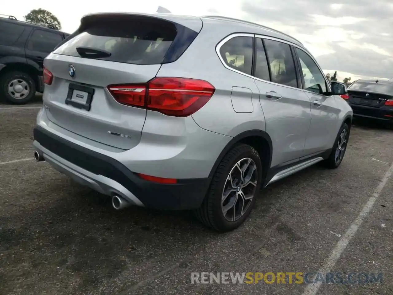 4 Photograph of a damaged car WBXJG7C01M5T99727 BMW X1 2021