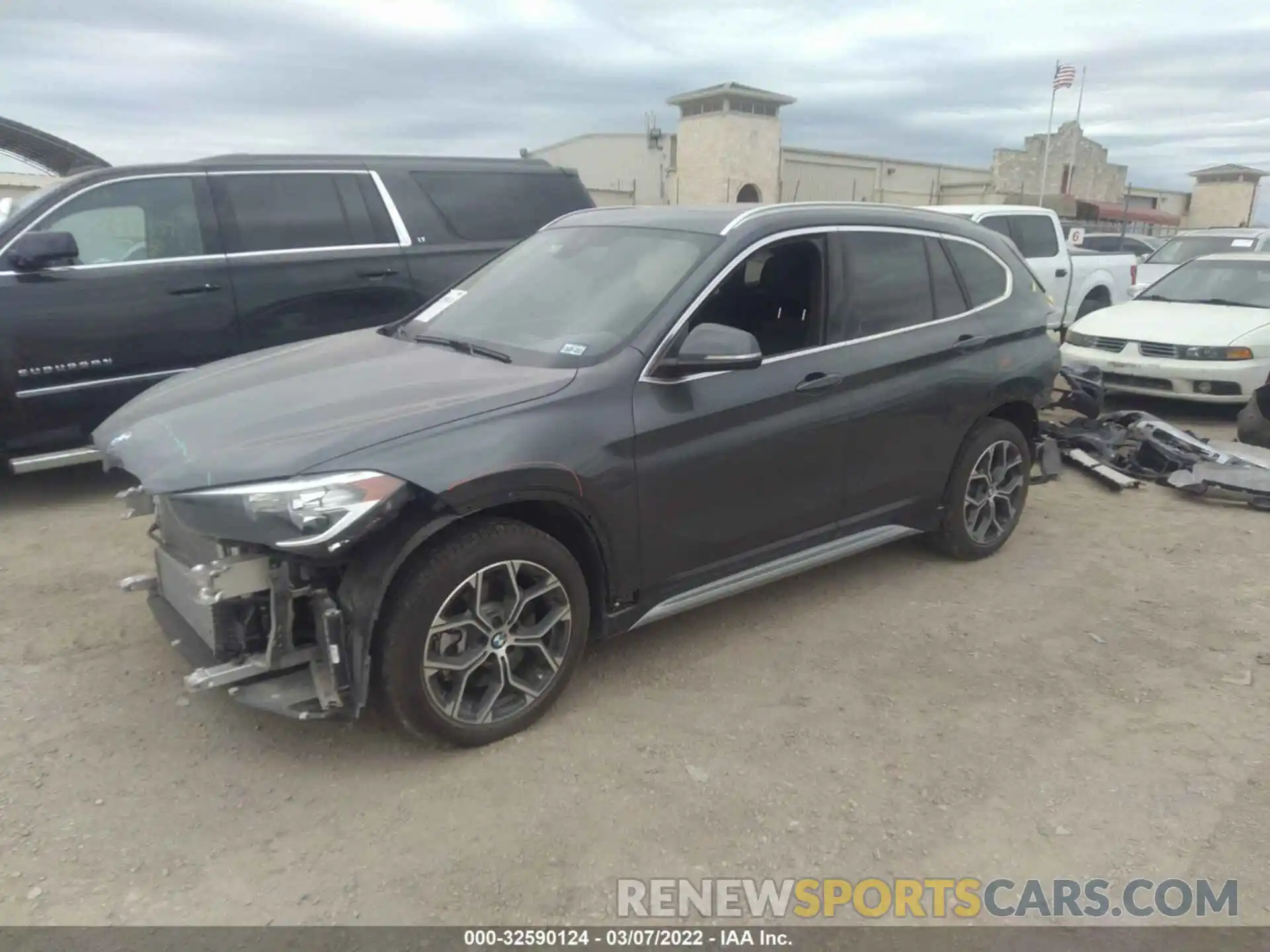 2 Photograph of a damaged car WBXJG7C02M5T77056 BMW X1 2021