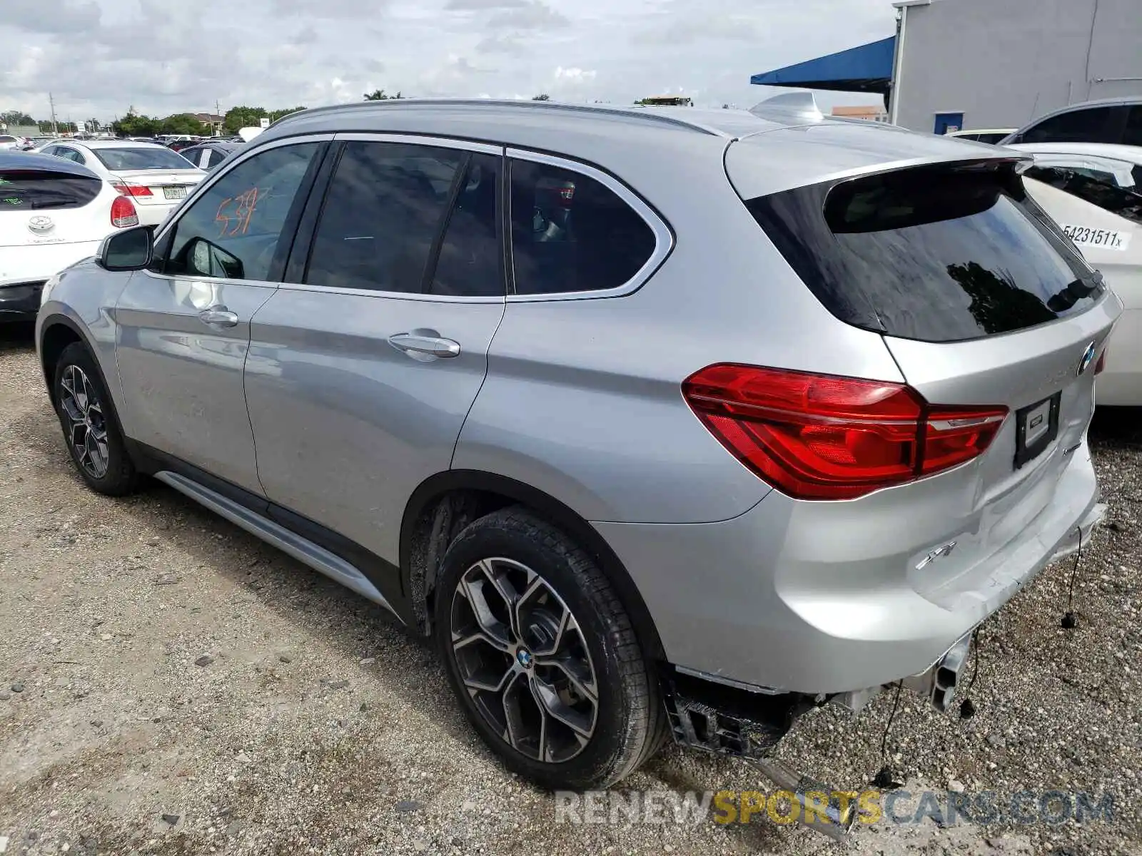 3 Фотография поврежденного автомобиля WBXJG7C02M5T96187 BMW X1 2021