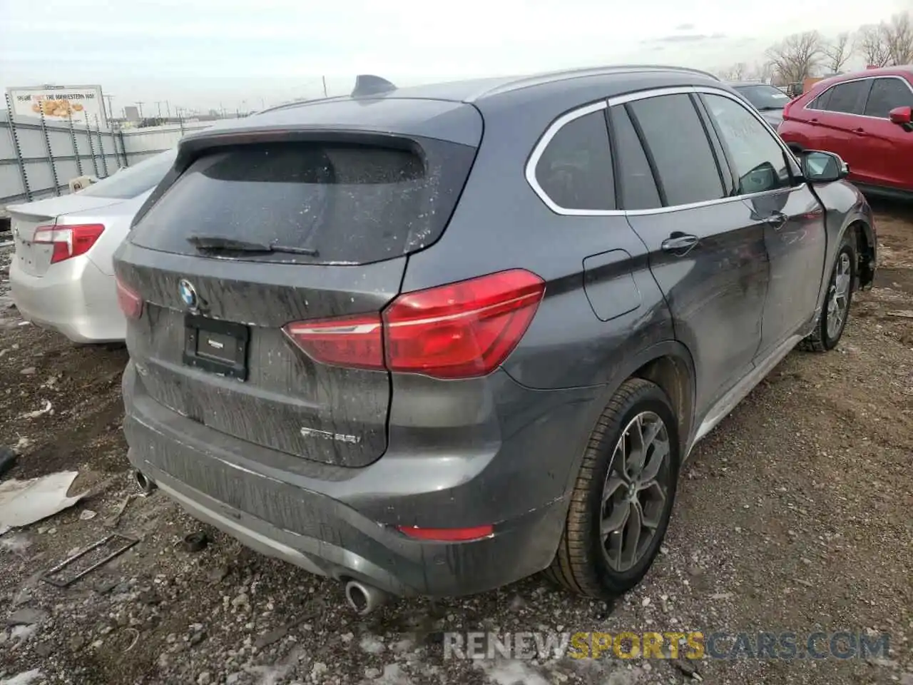 4 Фотография поврежденного автомобиля WBXJG7C02M5U18043 BMW X1 2021