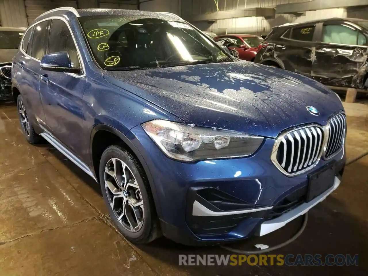 1 Фотография поврежденного автомобиля WBXJG7C03M5S10317 BMW X1 2021