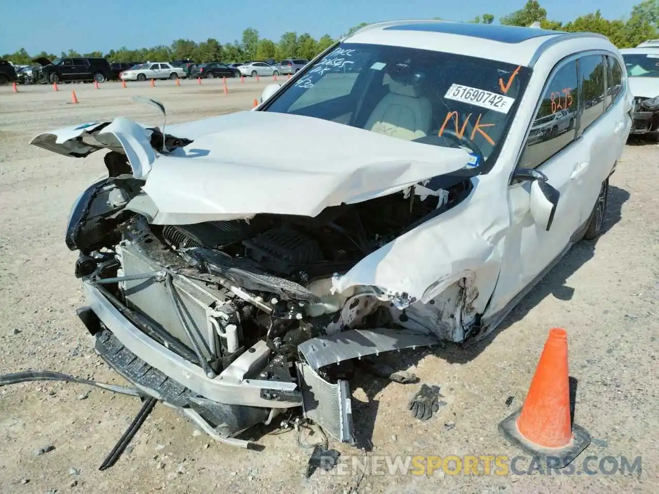 2 Photograph of a damaged car WBXJG7C03M5S82263 BMW X1 2021