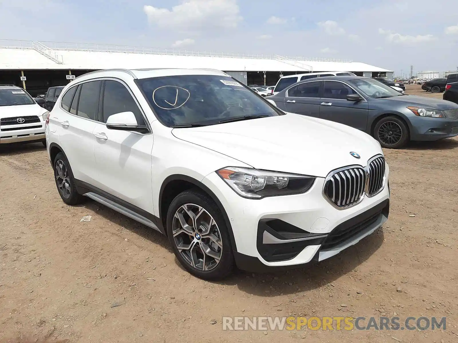 1 Photograph of a damaged car WBXJG7C04M5T05372 BMW X1 2021