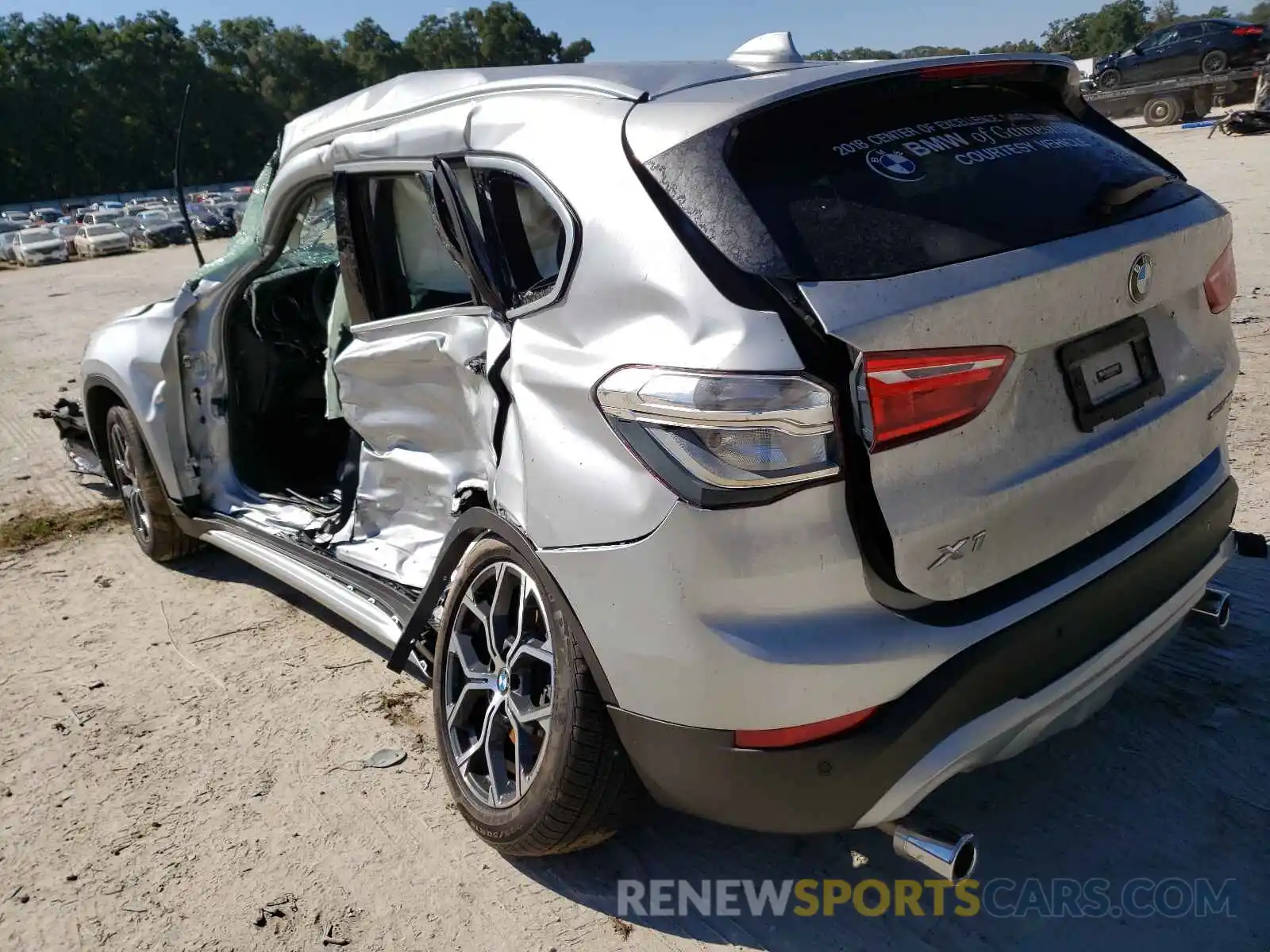 3 Photograph of a damaged car WBXJG7C04M5T18817 BMW X1 2021