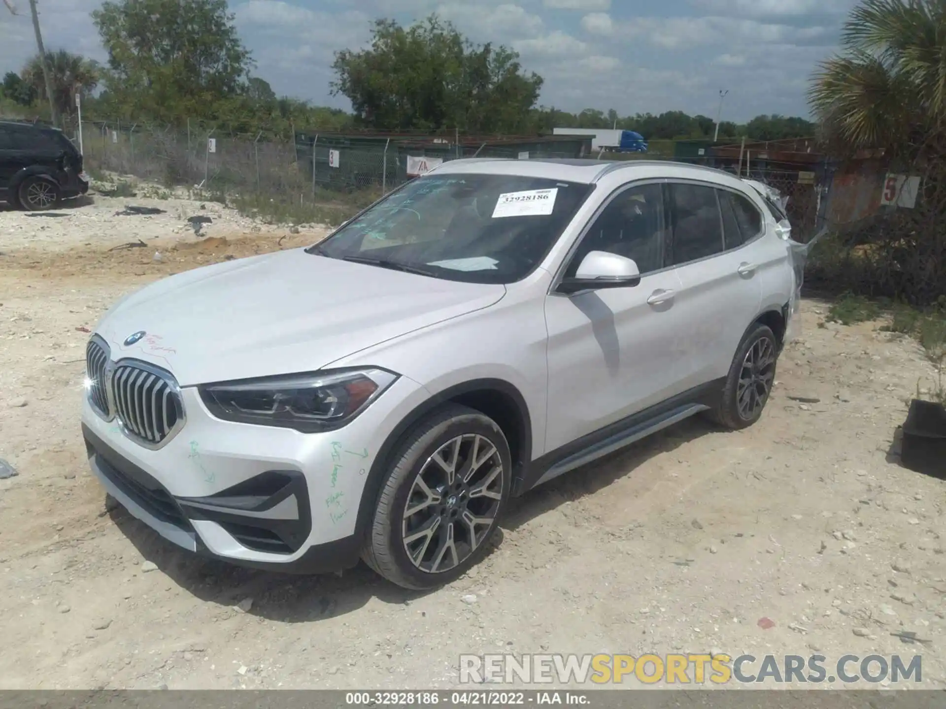 2 Photograph of a damaged car WBXJG7C05M3M72397 BMW X1 2021