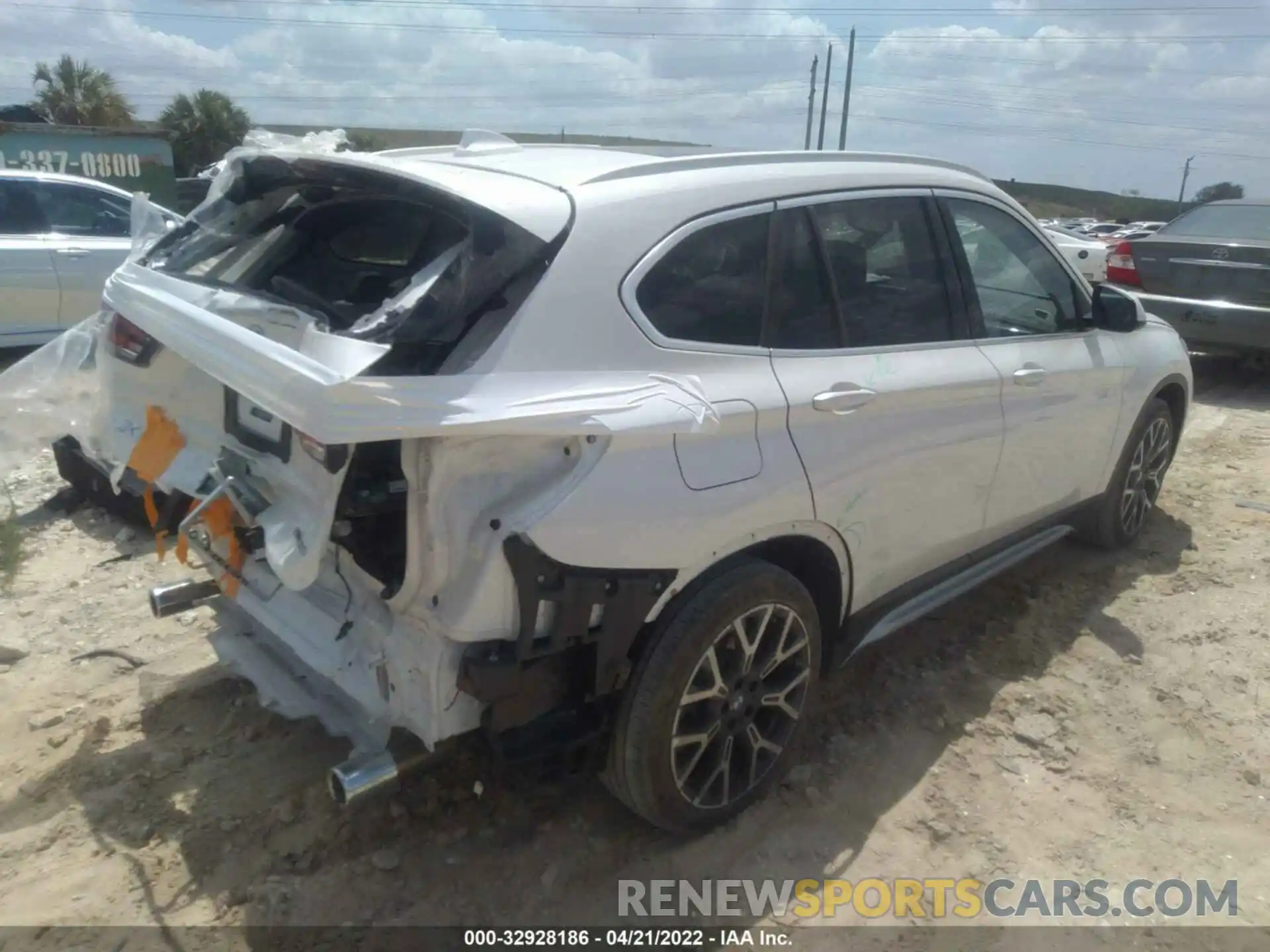 4 Photograph of a damaged car WBXJG7C05M3M72397 BMW X1 2021