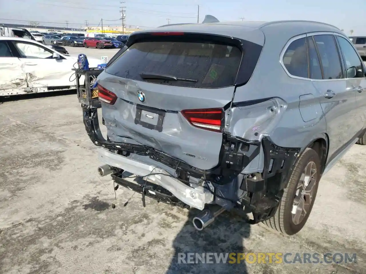 9 Photograph of a damaged car WBXJG7C05M5U30476 BMW X1 2021