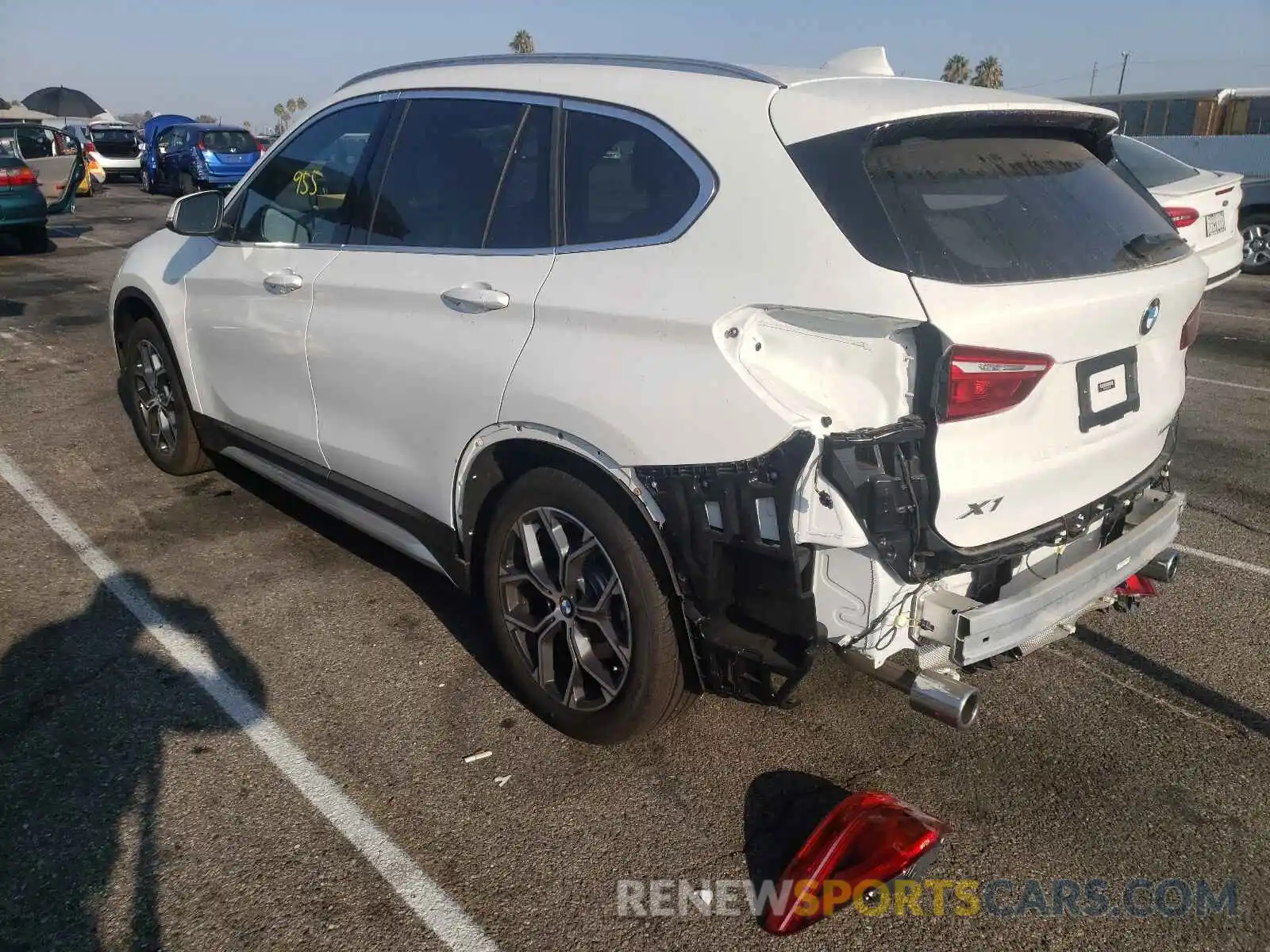 3 Photograph of a damaged car WBXJG7C06M3M70738 BMW X1 2021