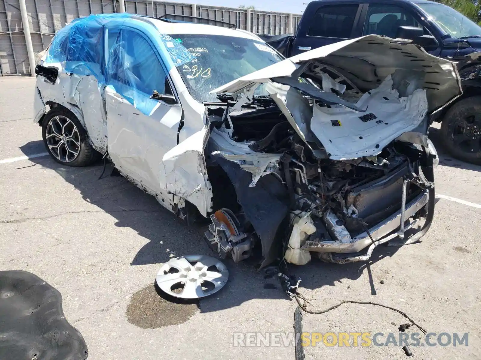 1 Photograph of a damaged car WBXJG7C06M5S01546 BMW X1 2021