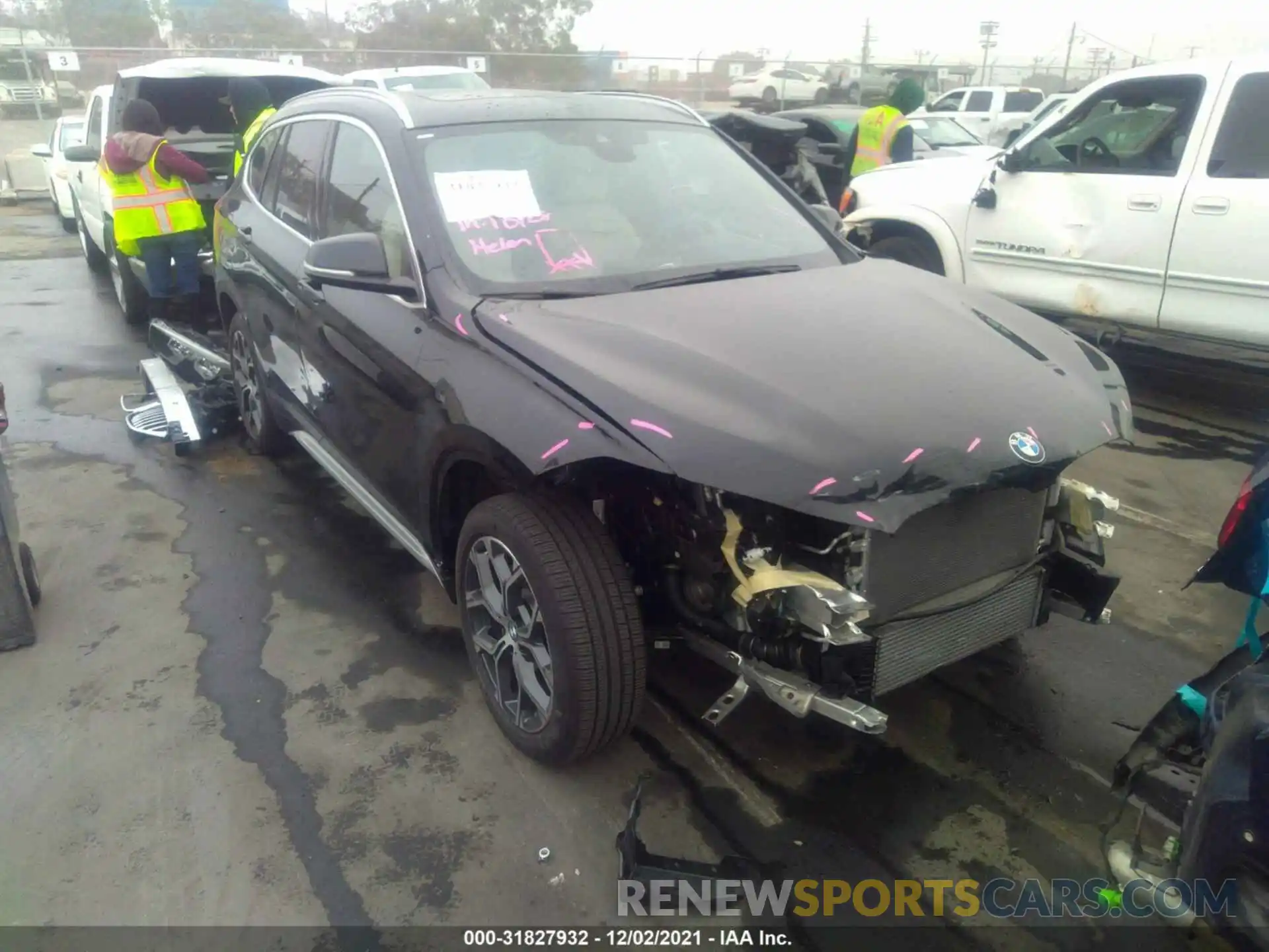 1 Photograph of a damaged car WBXJG7C06M5S96495 BMW X1 2021