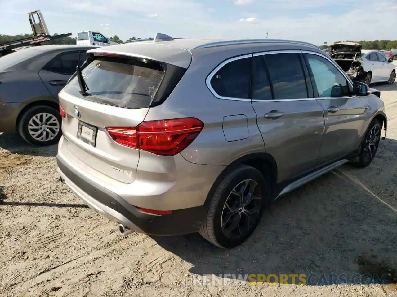 4 Photograph of a damaged car WBXJG7C06M5T92031 BMW X1 2021