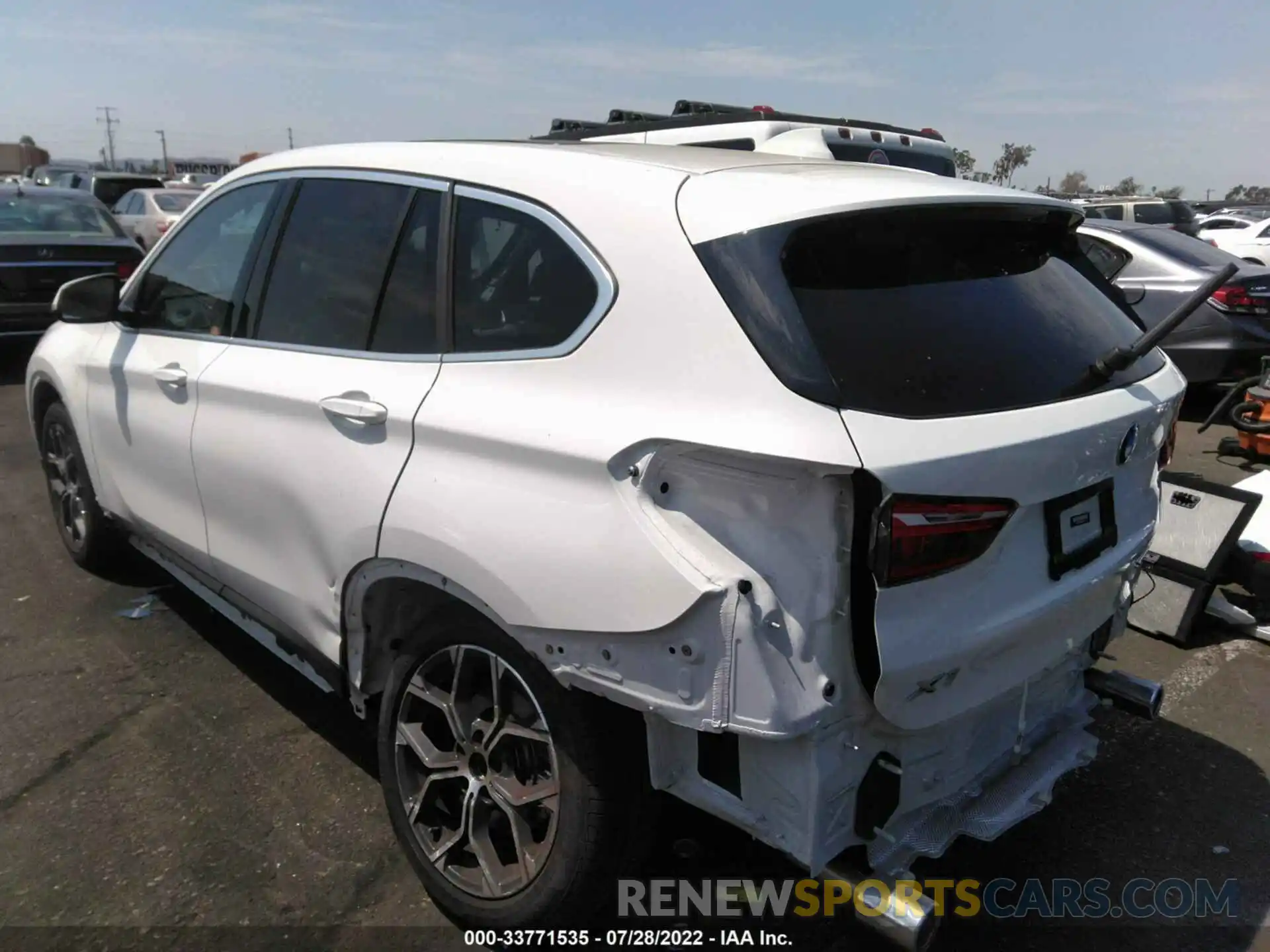 3 Photograph of a damaged car WBXJG7C06M5U26047 BMW X1 2021