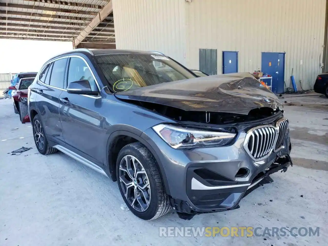 1 Фотография поврежденного автомобиля WBXJG7C07M5T45879 BMW X1 2021