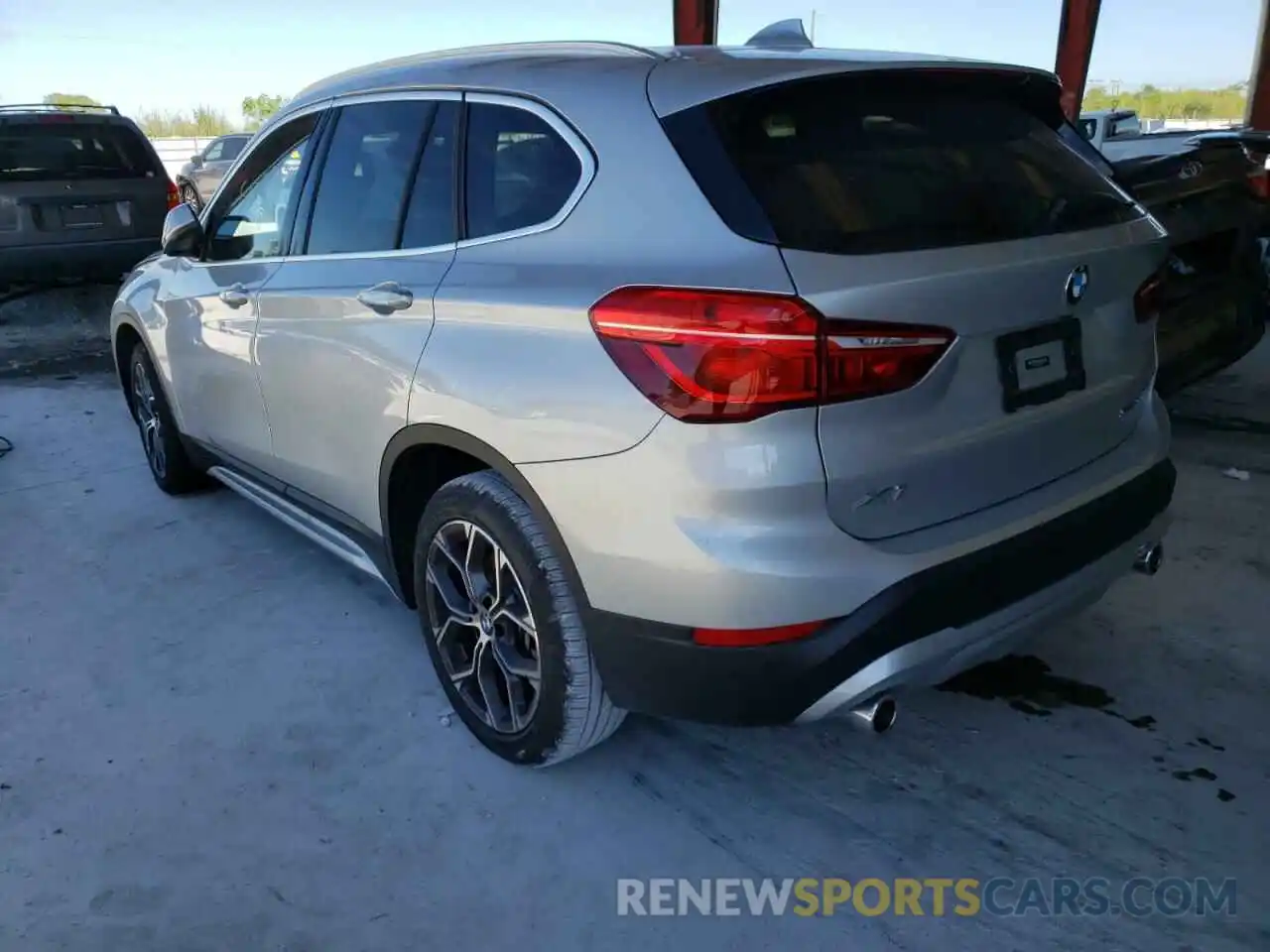 3 Photograph of a damaged car WBXJG7C07M5U00458 BMW X1 2021