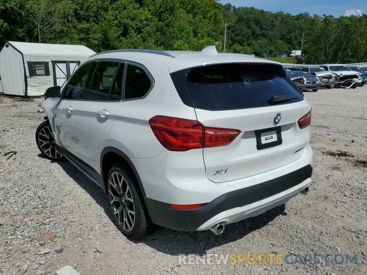 3 Photograph of a damaged car WBXJG7C07M5U39695 BMW X1 2021