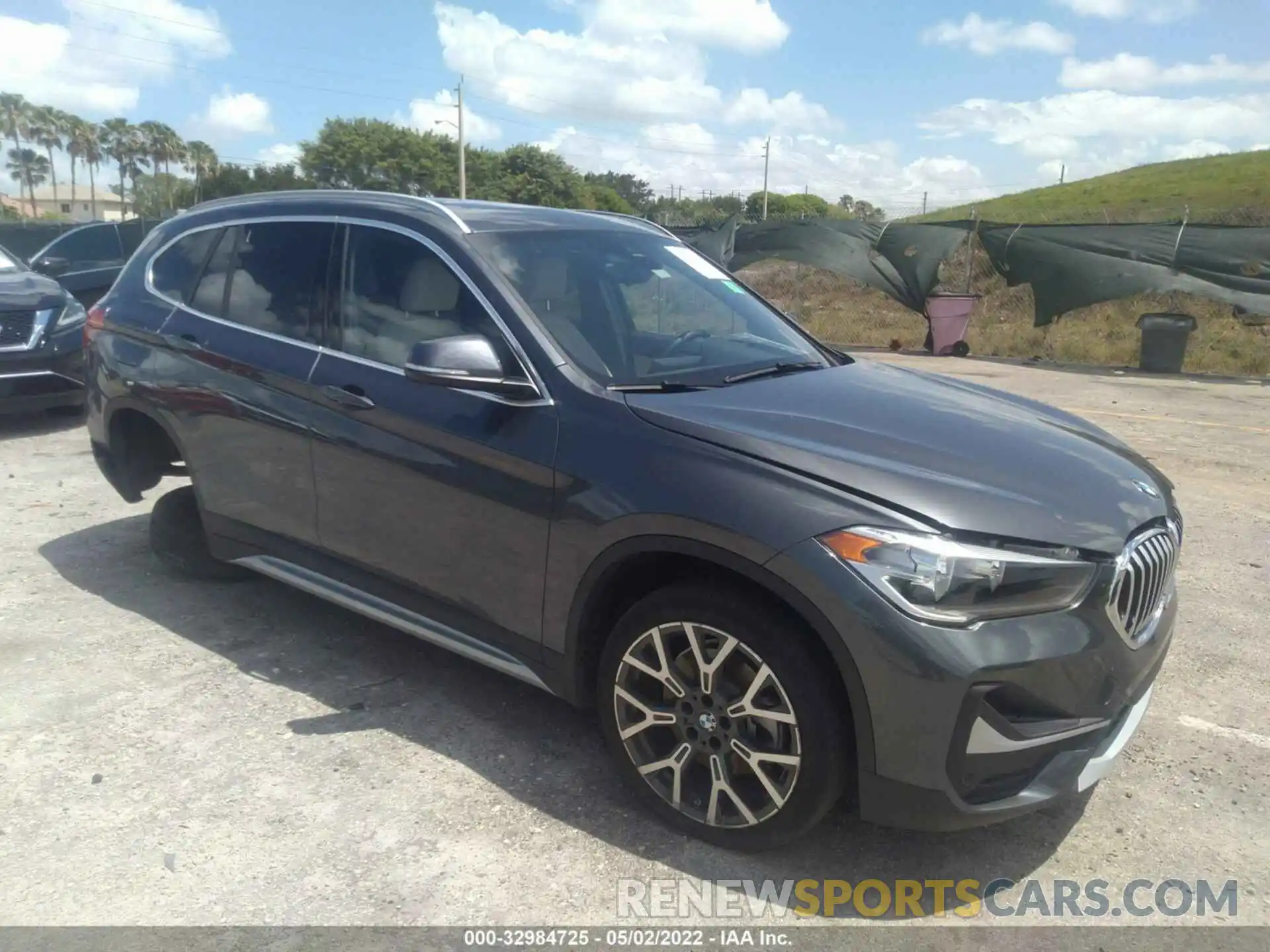 1 Фотография поврежденного автомобиля WBXJG7C08M5S17036 BMW X1 2021