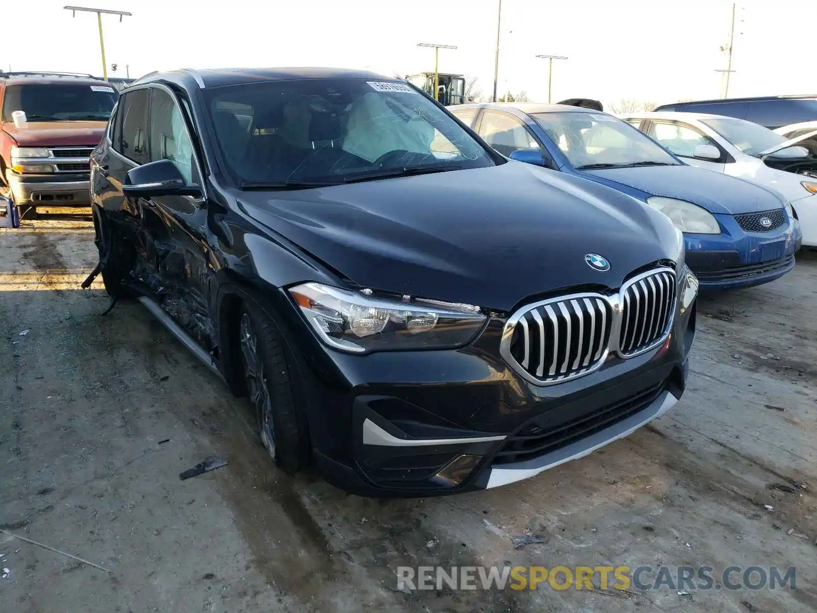 1 Фотография поврежденного автомобиля WBXJG7C08M5S35388 BMW X1 2021