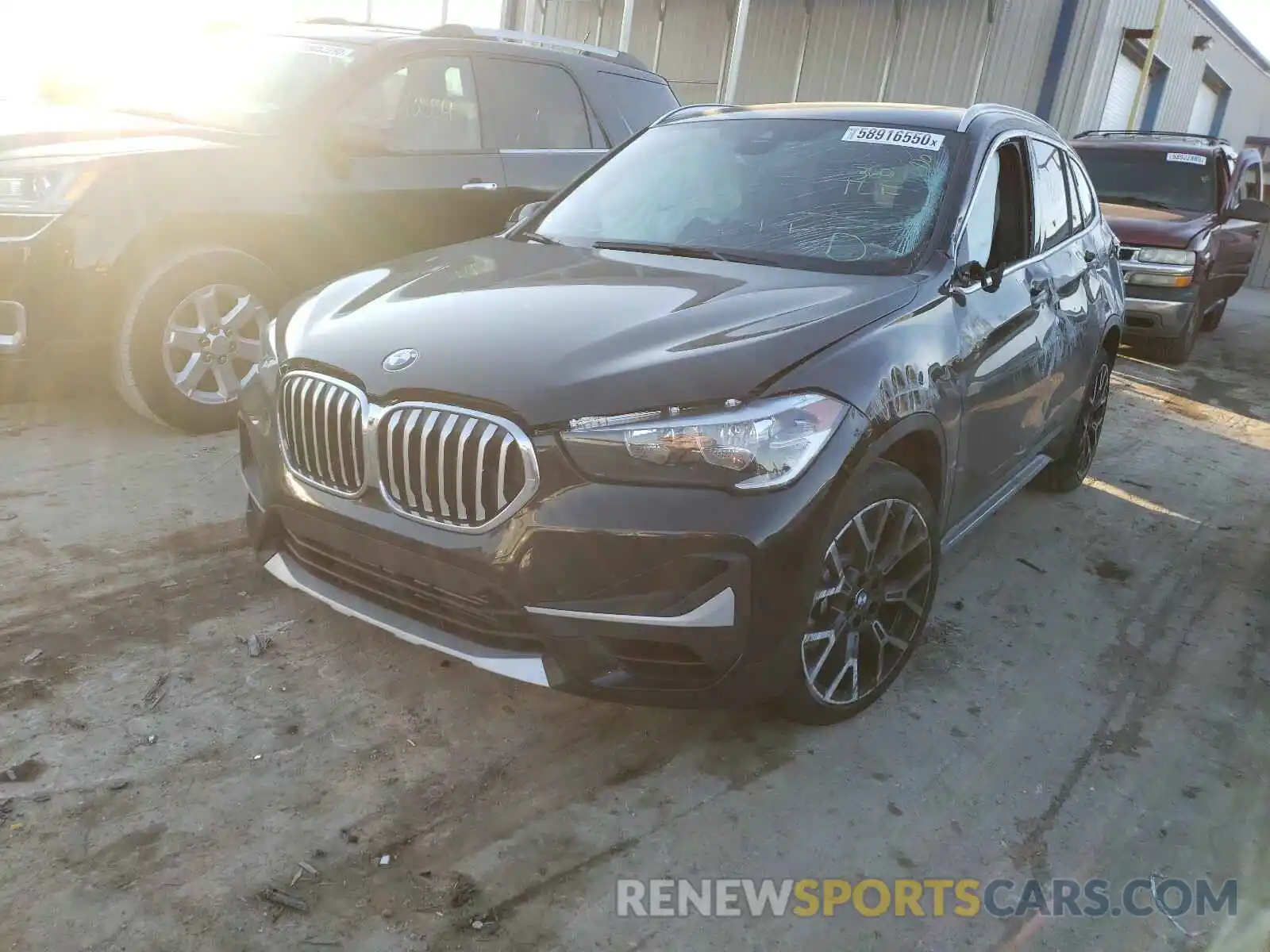 2 Фотография поврежденного автомобиля WBXJG7C08M5S35388 BMW X1 2021