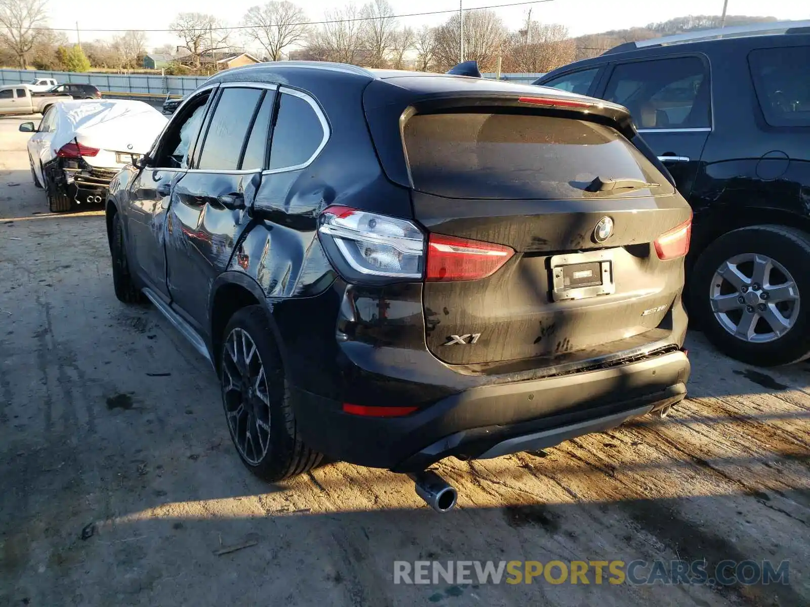 3 Photograph of a damaged car WBXJG7C08M5S35388 BMW X1 2021