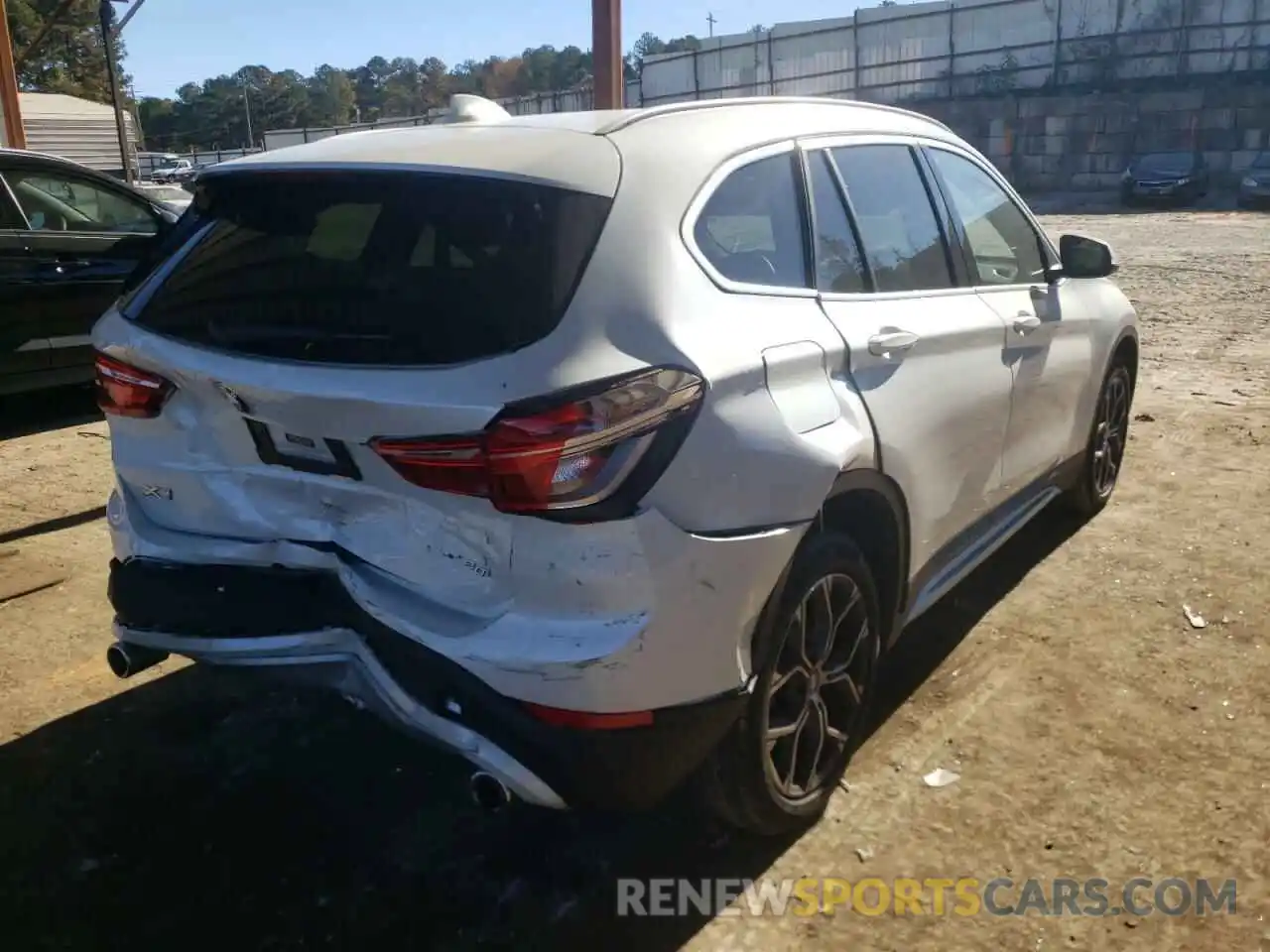 4 Photograph of a damaged car WBXJG7C08M5T53019 BMW X1 2021