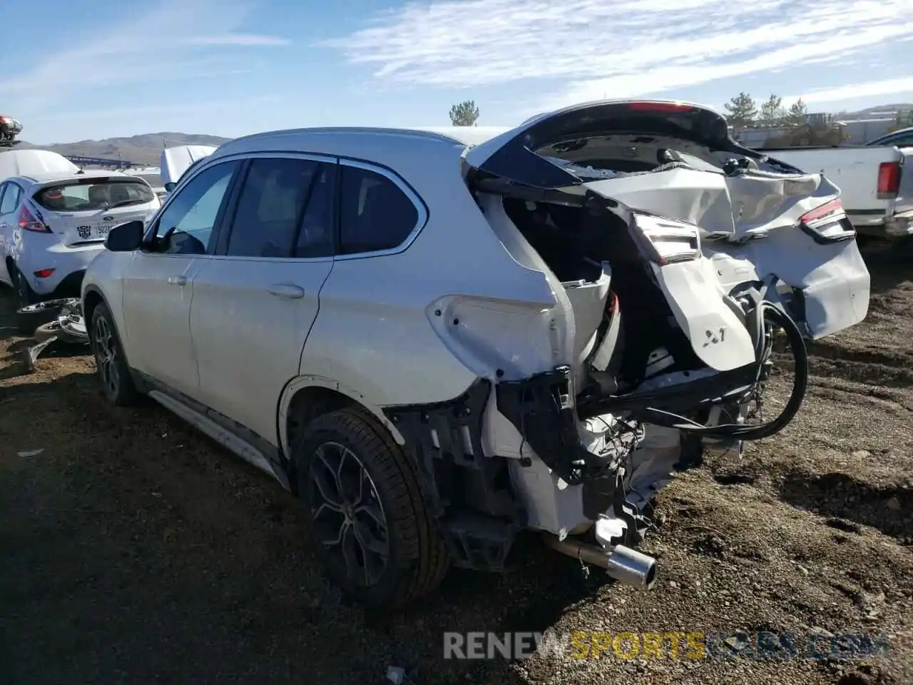 3 Photograph of a damaged car WBXJG7C08M5T70743 BMW X1 2021